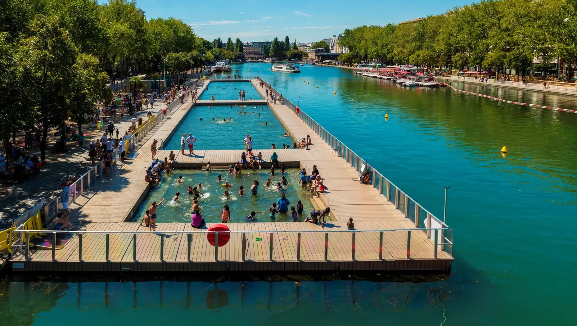 Cta sfeerfoto drijvende zwembad aquasmarts
